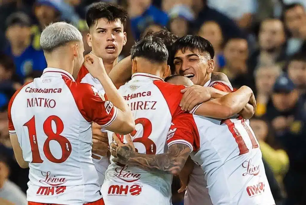 rival-corinthians-sul-americana-huracan-avanca-argentino-futebol-latino_Easy-Resize.com