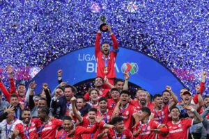 toluca-quebra-sequencia-do-america-e-fica-com-o-titulo-no-mexico-futebol-latino