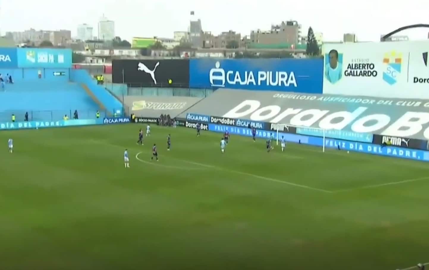 partida-no-campeonato-peruano-e-interrompida-por-terremoto-futebol-latino
