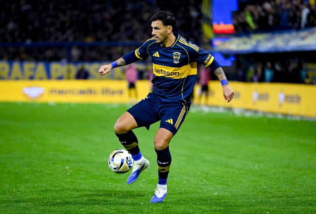 paredes-estreia-com-assistencia-e-boca-empata-pelo-argentino-futebol-latino