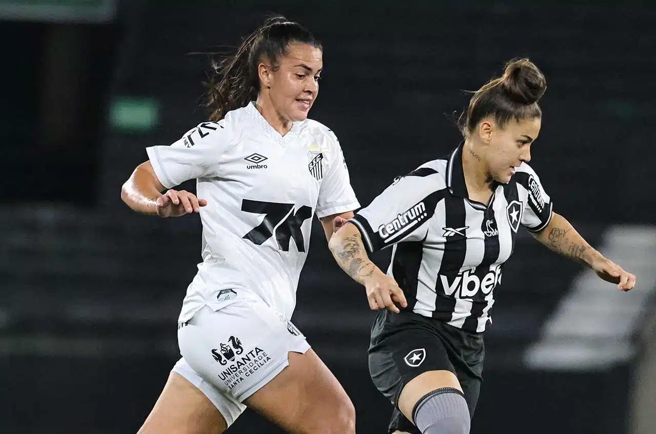 no-botafogo-paola-pede-cabeca-no-lugar-para-decisao
