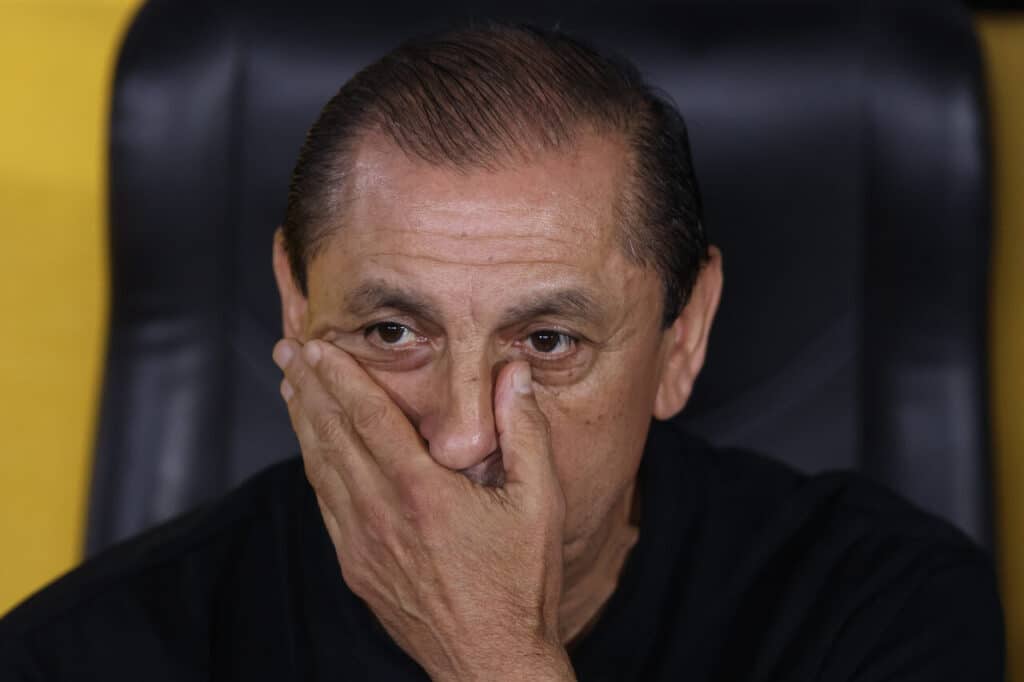 com-apenas-sete-jogos-ramon-diaz-deixa-o-comando-do-olimpia-futebol-latino