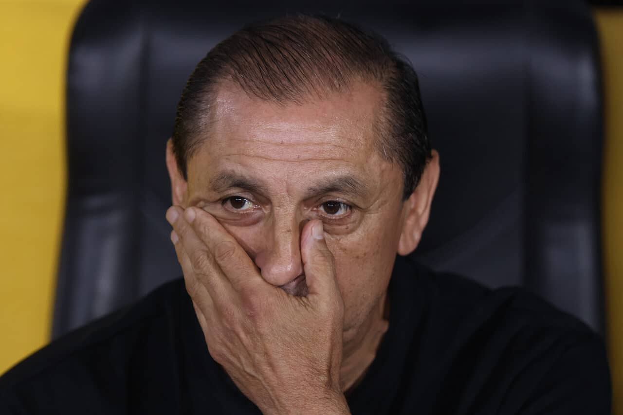 com-apenas-sete-jogos-ramon-diaz-deixa-o-comando-do-olimpia-futebol-latino