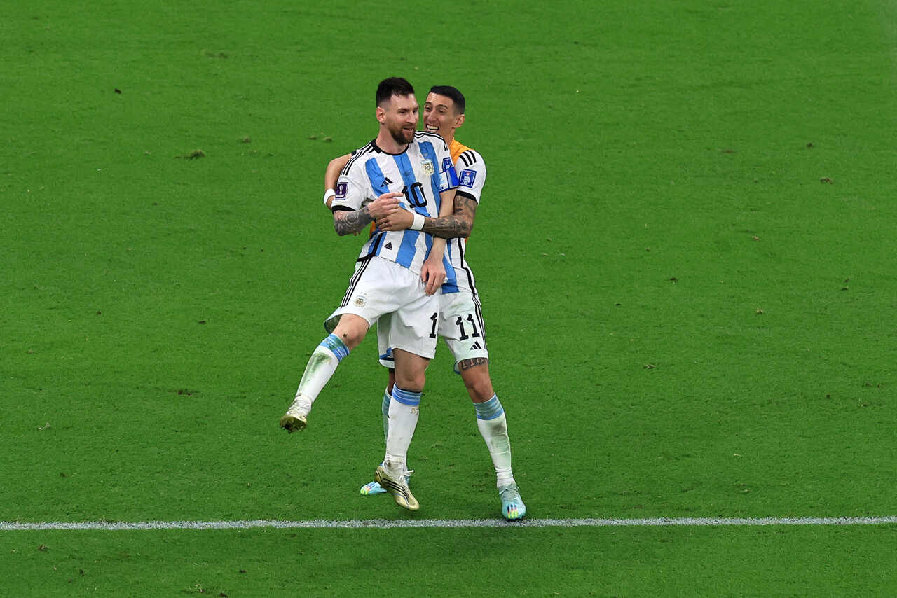 di-maria-opina-sobre-messi-disputar-a-proxima-copa-do-mundo-futebol-latino