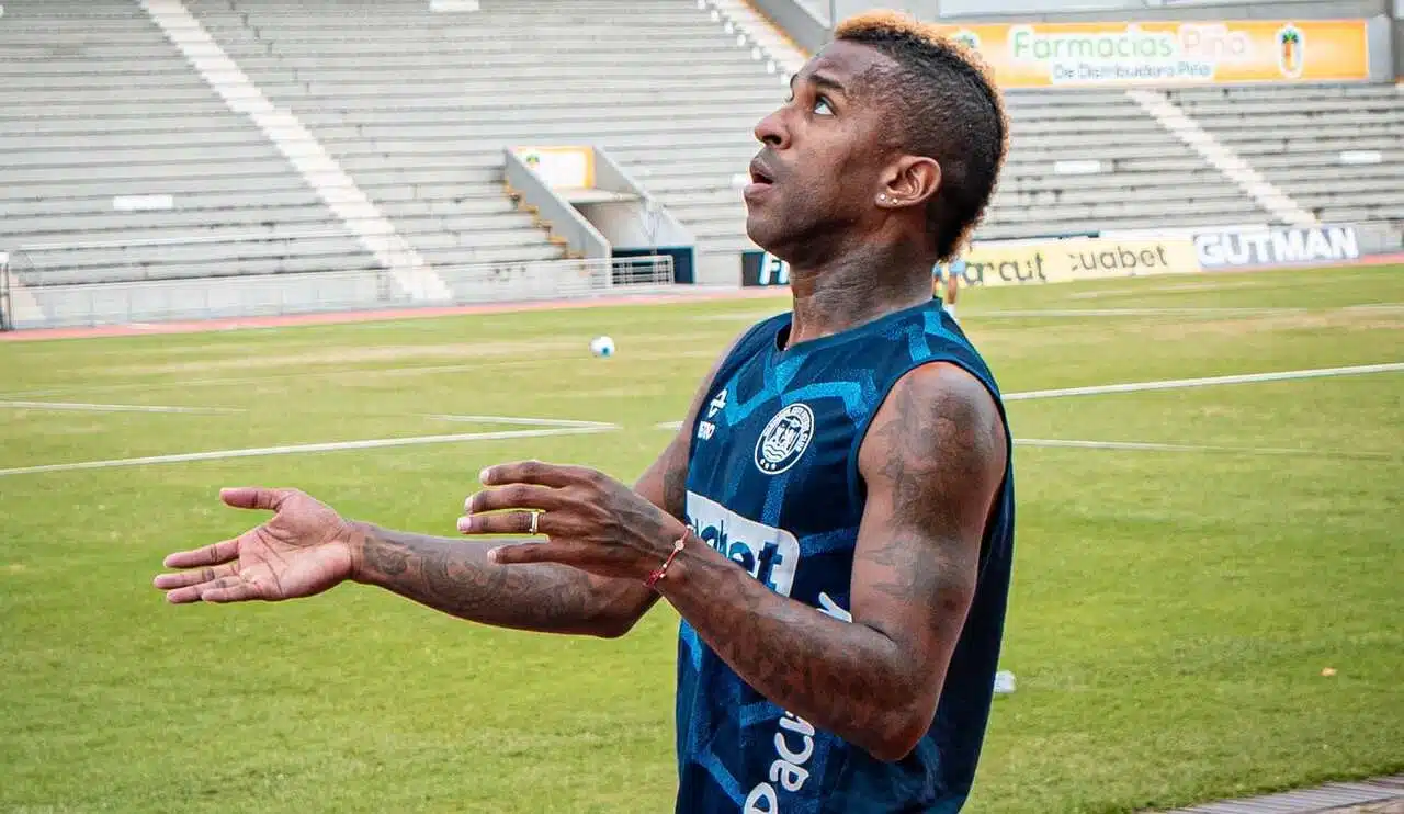 miller-bolanos-ex-gremio-tem-condenacao-amenizada-no-equador-futebol-latino