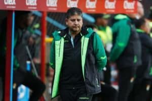 tecnico-da-bolivia-expressa-admiracao-antiga-por-ancelotti-futebol-latino