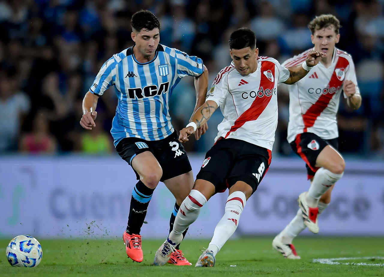 jogo-da-copa-argentina-gera-nova-crise-entre-racing-e-river-plate-futebol-latino