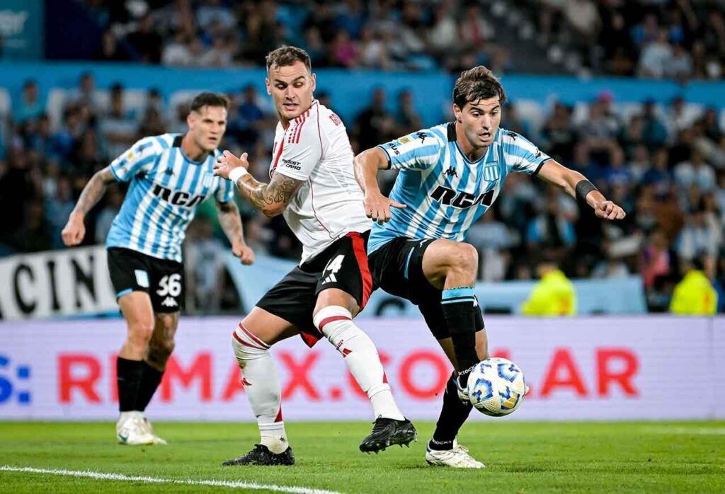 river-plate-ganha-queda-de-braco-com-o-racing-nos-bastidores-futebol-latino