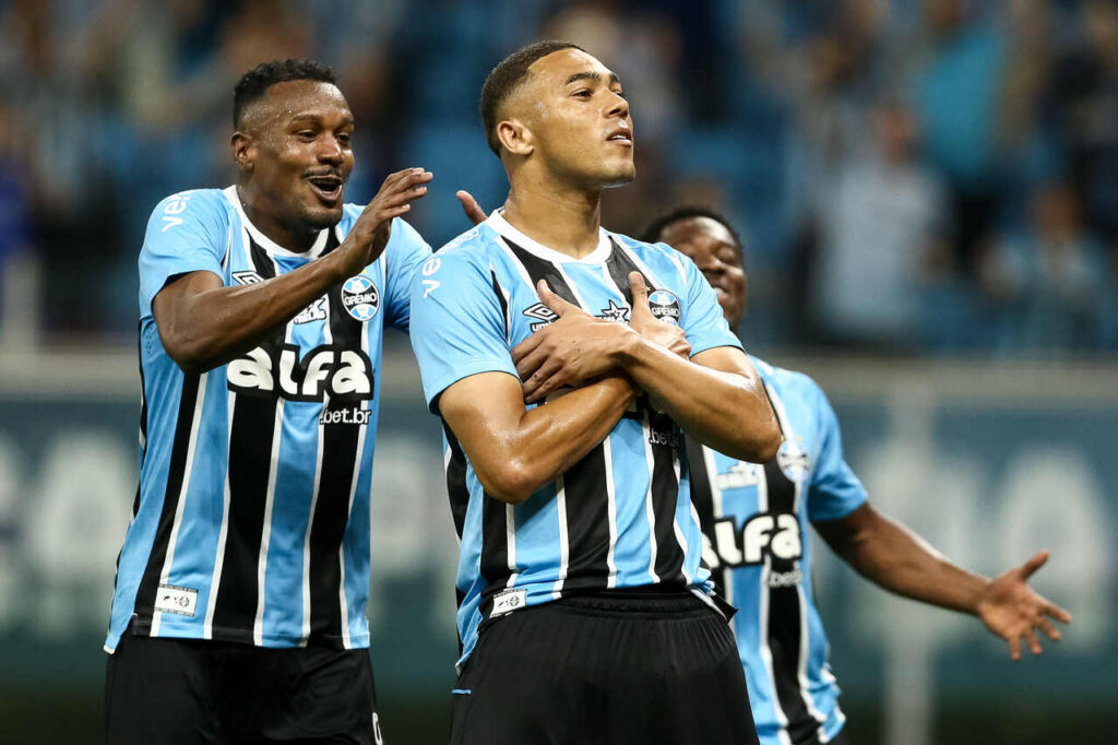 contra-o-sao-paulo-gremio-se-reencontra-com-baliza-intacta-futebol-latino