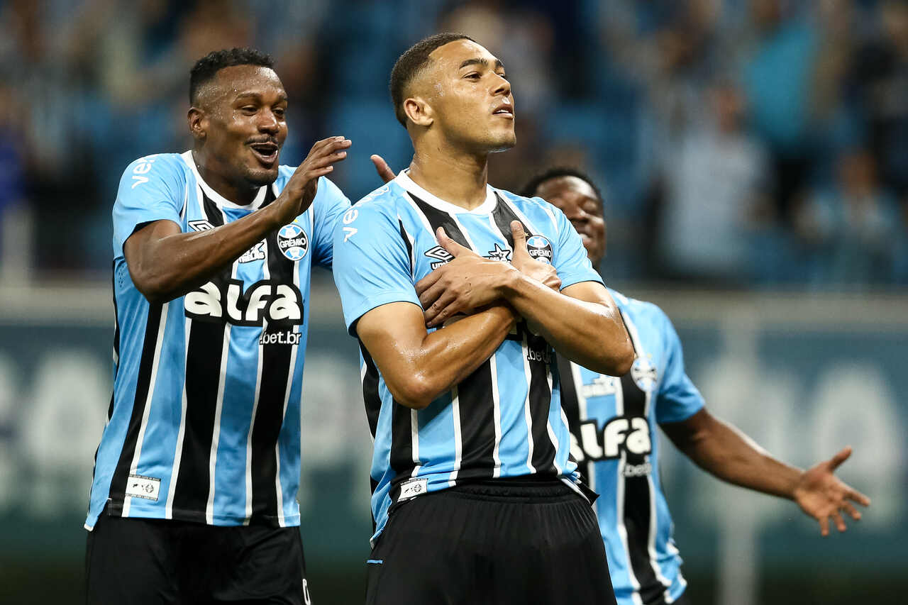 contra-o-sao-paulo-gremio-se-reencontra-com-baliza-intacta-futebol-latino