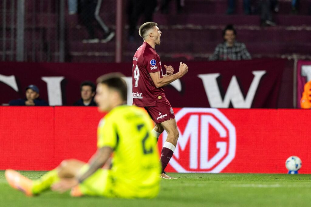 jogo-gols-anulados-lanus-ganha-u-chile-final-sul-americana-futebol-latino