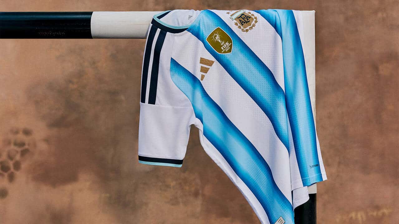 camisa-da-argentina-para-a-proxima-copa-do-mundo-e-revelada-futebol-latino