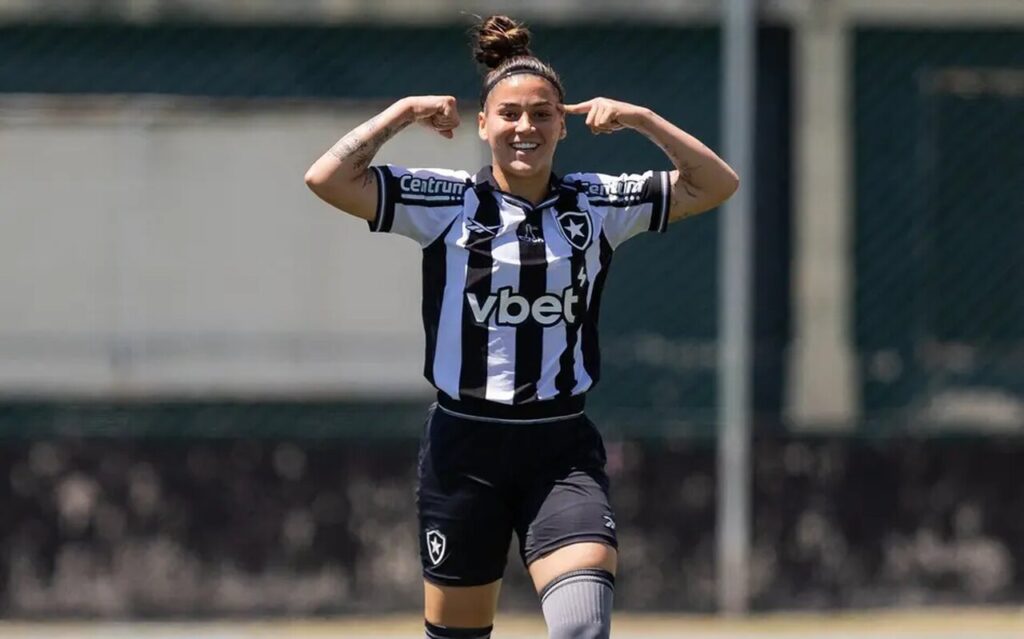 lateral-direita-paola-renova-com-o-botafogo-ate-o-fim-de-2026-futebol-latino