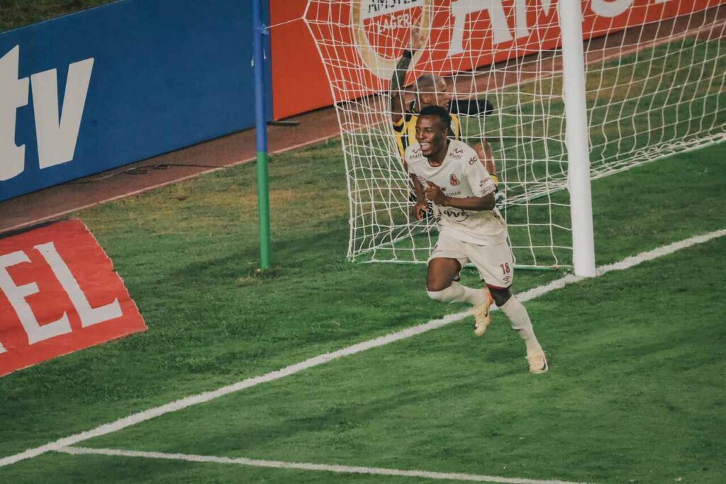 na-libertadores-tolima-vence-o-deportivo-tachira-fora-de-casa-futebol-latino_Easy-Resize.com