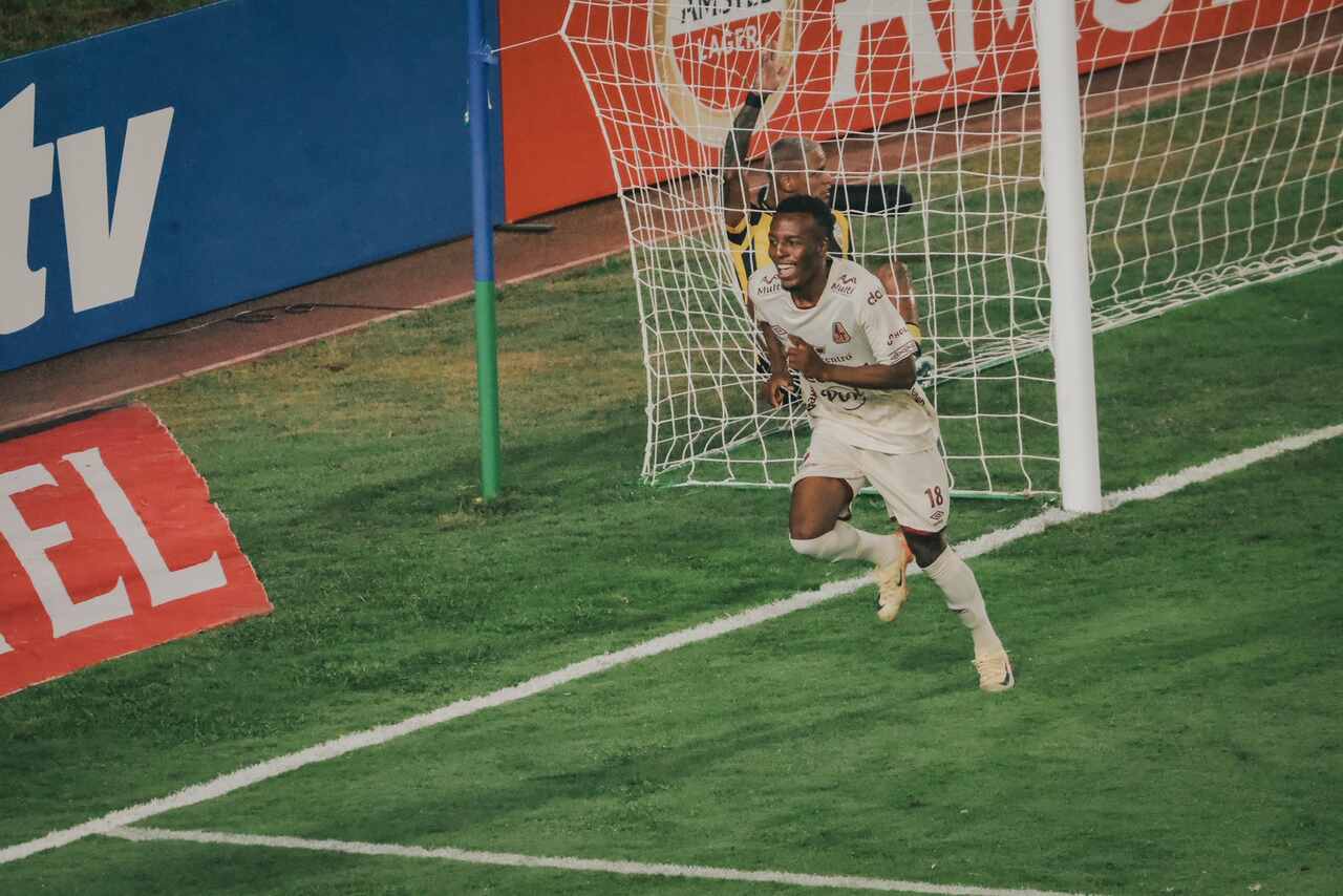 na-libertadores-tolima-vence-o-deportivo-tachira-fora-de-casa-futebol-latino_Easy-Resize.com