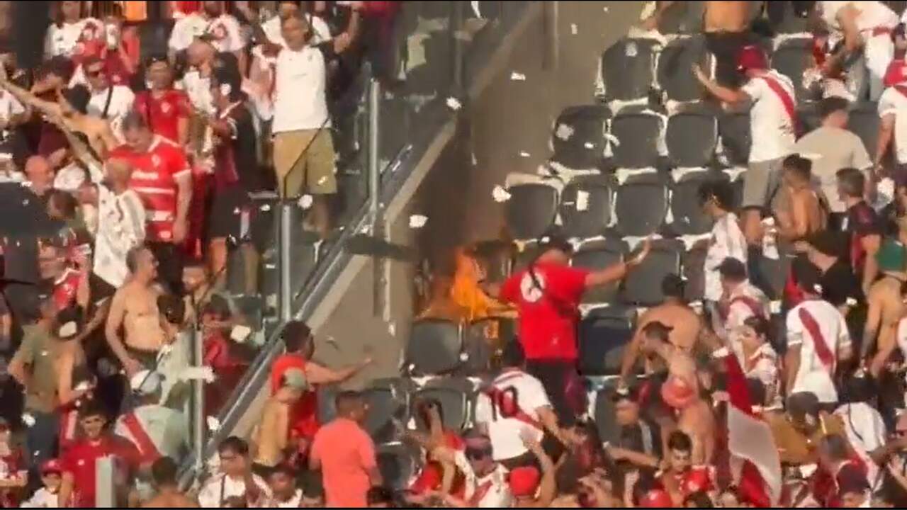 arquibancada-do-monumental-tem-incendio-antes-de-river-boca-futebol-latino