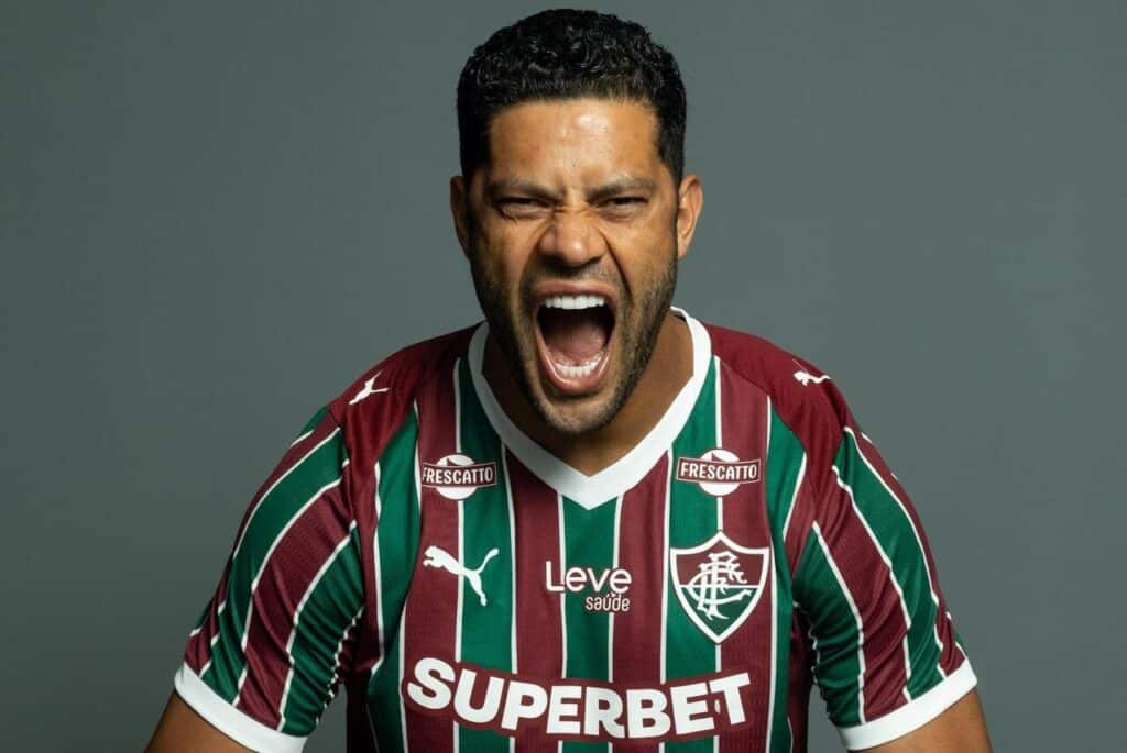 hulk-e-anunciado-como-reforco-do-fluminense-futebol-latino