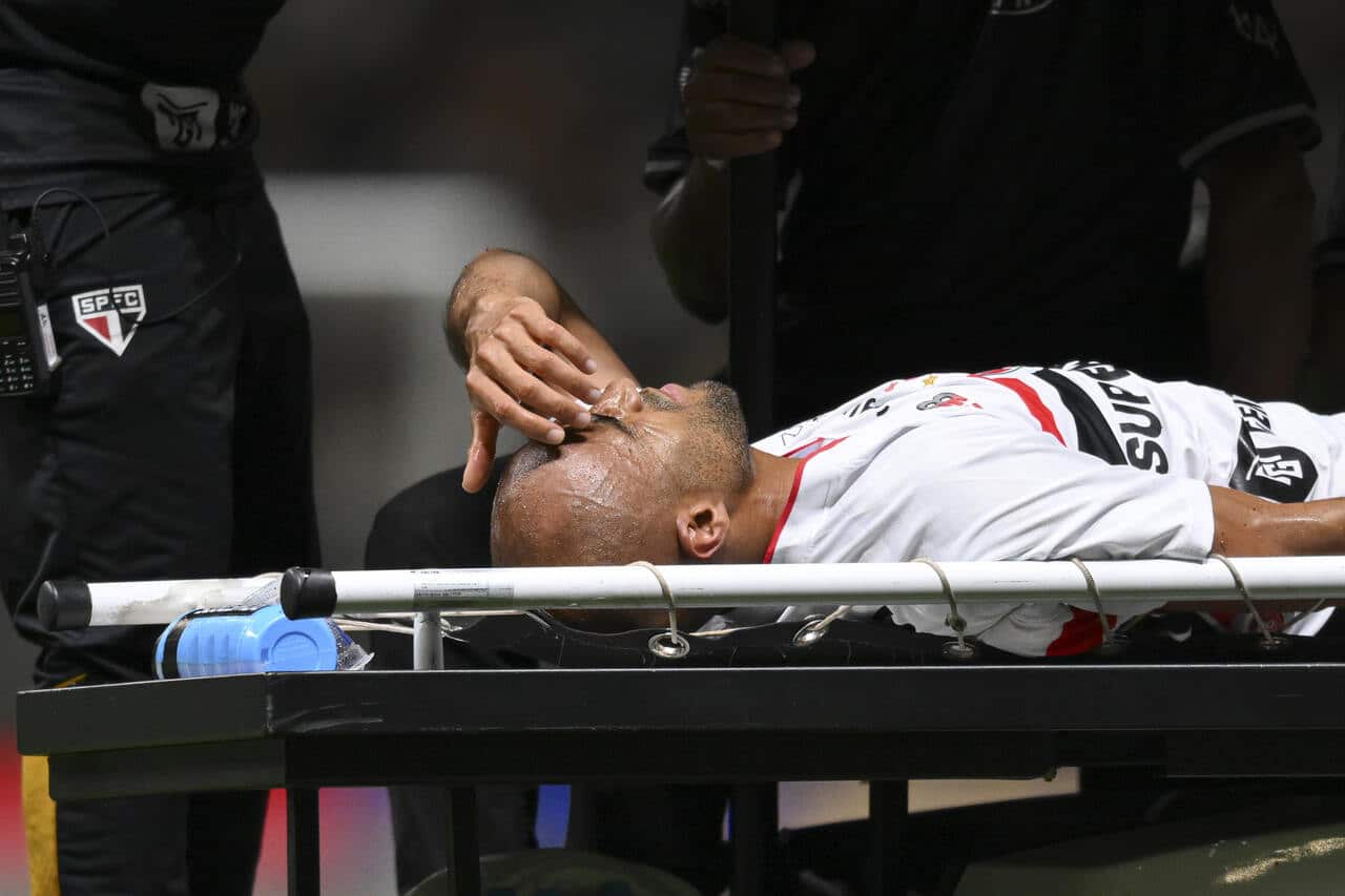 lesao-de-lucas-moura-coincide-com-fim-de-contrato-no-sao-paulo-futebol-latino