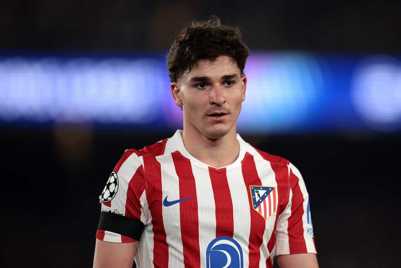 atletico-de-madrid-se-enfurece-com-situacao-de-julian-alvarez-futebol-latino