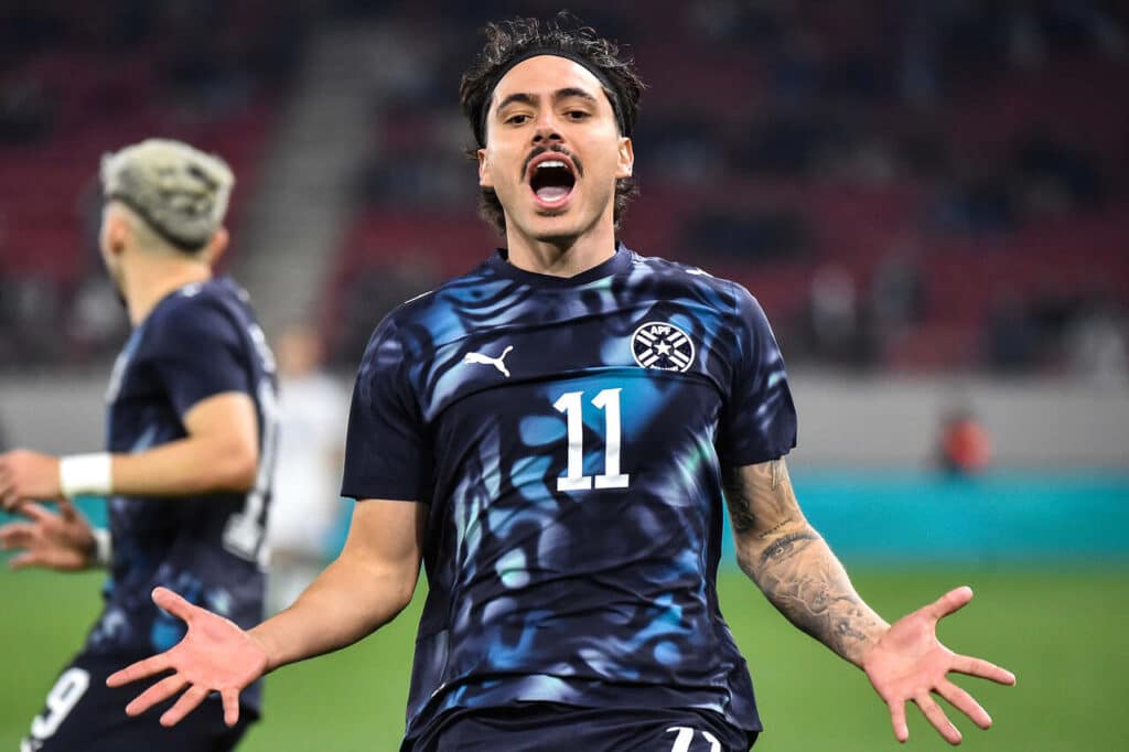 tecnico-do-paraguai-responde-como-mauricio-pode-virar-titular-futebol-latino
