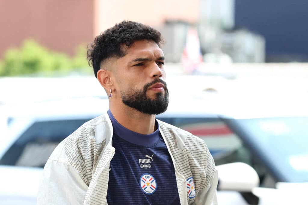 com-zagueiro-em-recuperacao-paraguai-se-prepara-visando-a-franca-futebol-latino