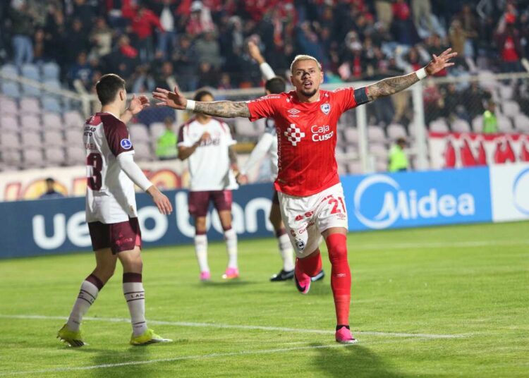 lanus-cienciano-sul-americana-comemoracao-futebol-latino