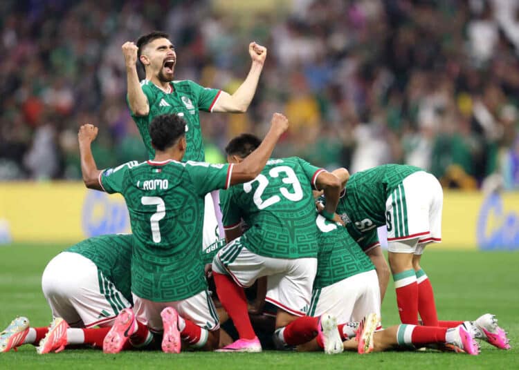 mexico-atuacao-impositiva-equador-oitavas-futebol-latino