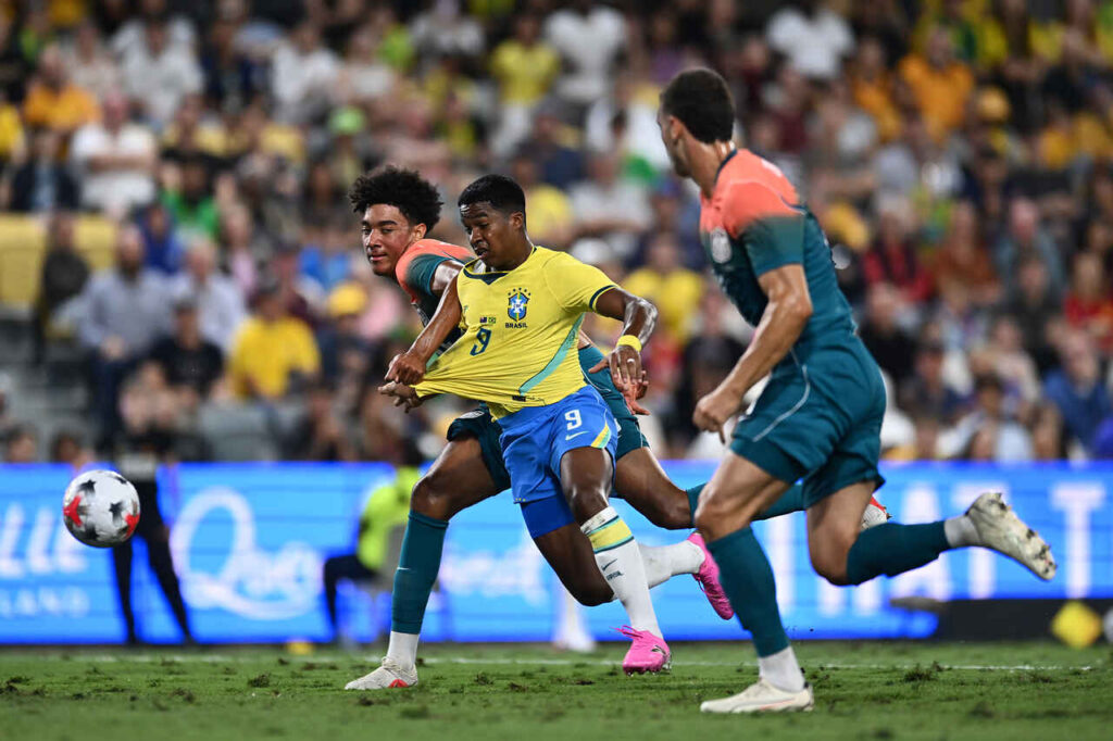 acrescimos-brasil-empate-australia-futebol-latino