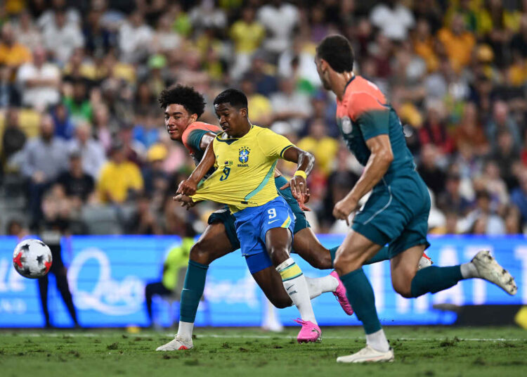 acrescimos-brasil-empate-australia-futebol-latino