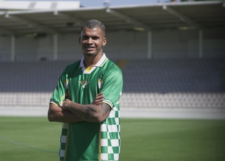 aranha-agora-na-europa-bonita-reflexao-trajetoria-futebol-latino