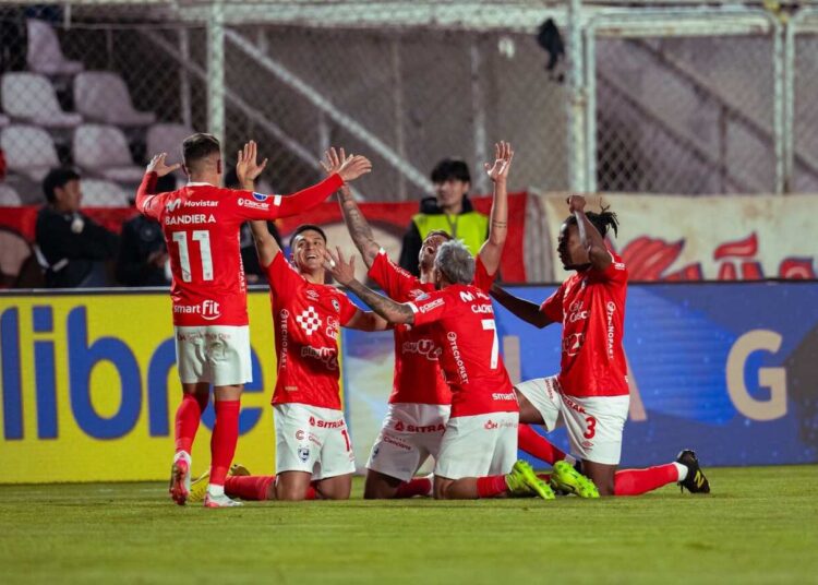 cienciano-city-torque-comemoracao-cienciano-futebol-latino