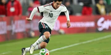 gilberto-mora-alvo-disputa-barcelona-real-madrid-futebol-latino