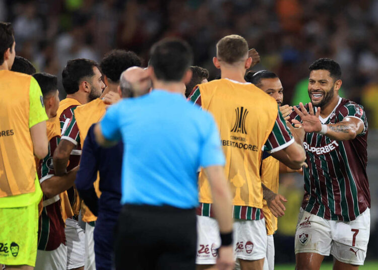 maracana-fluminense-vence-platense-autoridade-futebol-latino