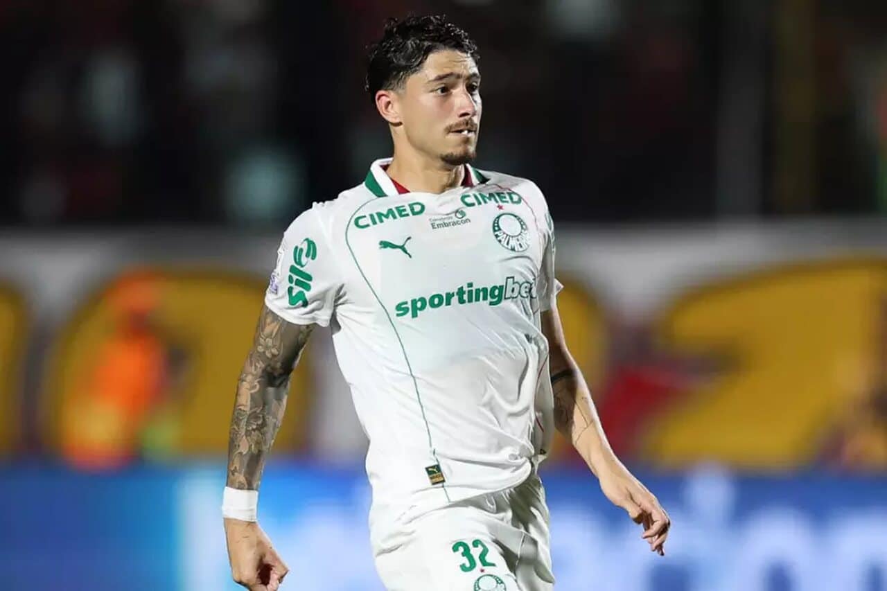 uruguai-corta-valverde-lesao-chama-nome-palmeiras-futebol-latino