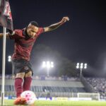 Bragantino confirma Ryan como titular contra Palmeiras no Brasileirão