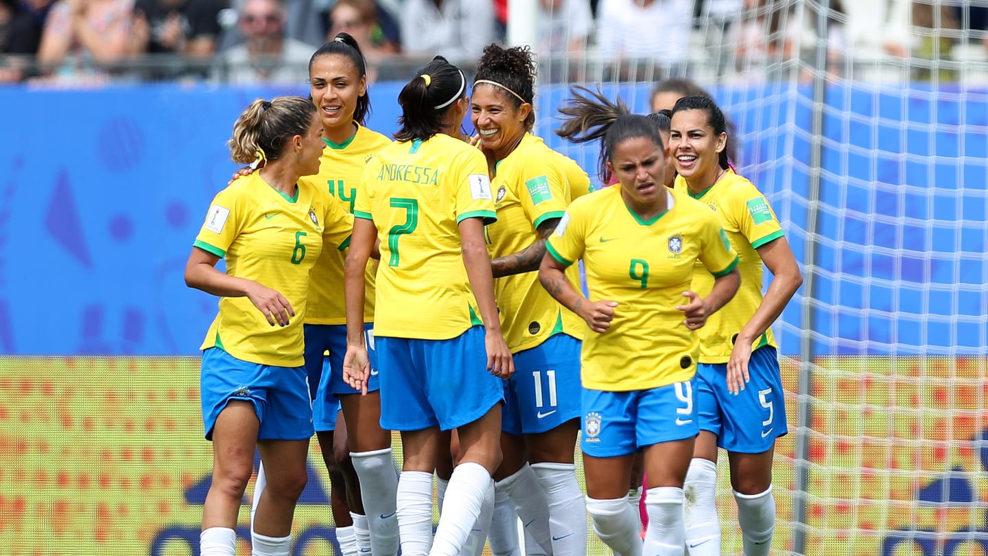 Brasil-Jamaica-Copa-do-Mundo-feminina-Futebol-Latino-09-06