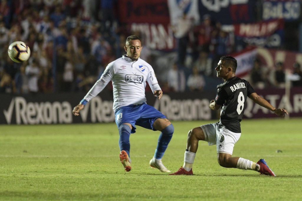 Nacional-Zamora-Libertadores-Futebol-Latino-Lance-10-04