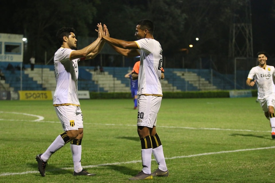com-goleada-guarani-avanca-com-facilidade-na-copa-paraguai-Futebol-Latino-19-09