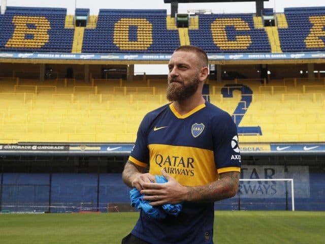 de-rossi-pede-100-camisetas-com-seu-nome-e-numero-ao-boca-juniors-Futebol-Latino-28-07