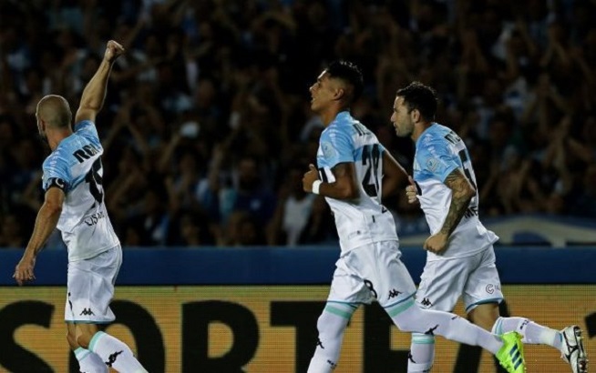 defensa-y-justicia-perde-e-racing-fica-ainda-mais-perto-do-campeonato-argentino-Futebol-Latino-17-03