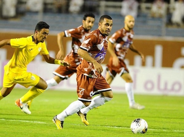 meia-brasileiro-estreia-com-assistencia-e-vitoria-na-arabia-saudita-Futebol-Latino-23-08