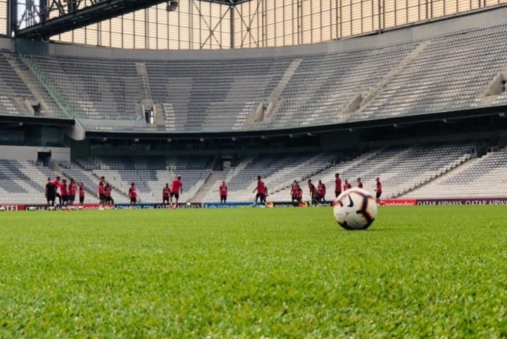 river-plate-e-so-elogios-a-gramado-sintetico-da-arena-da-baixada-Futebol-Latino-17-05